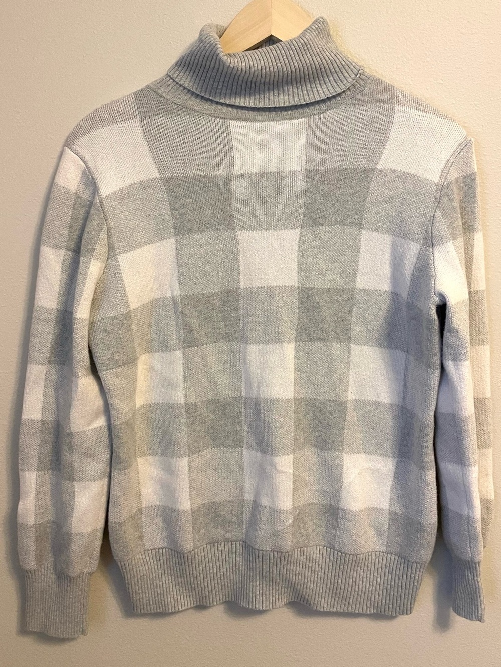 L.L. Bean - Gray Buffalo Plaid Turtleneck Sweater - Cozy Winter Classic - Size S